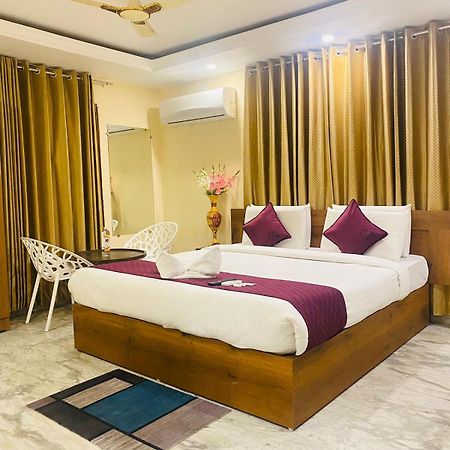 Hotel Kp Suites Metro Hyderabad Exterior foto