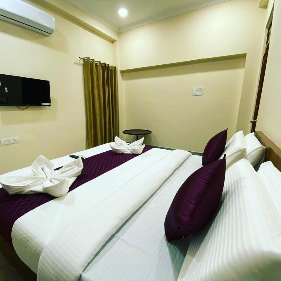 Hotel Kp Suites Metro Hyderabad Exterior foto