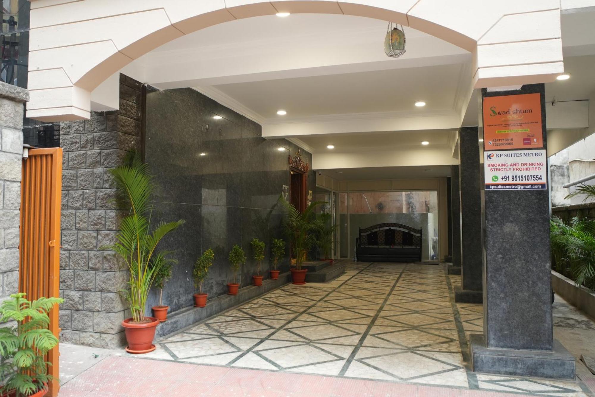 Hotel Kp Suites Metro Hyderabad Exterior foto